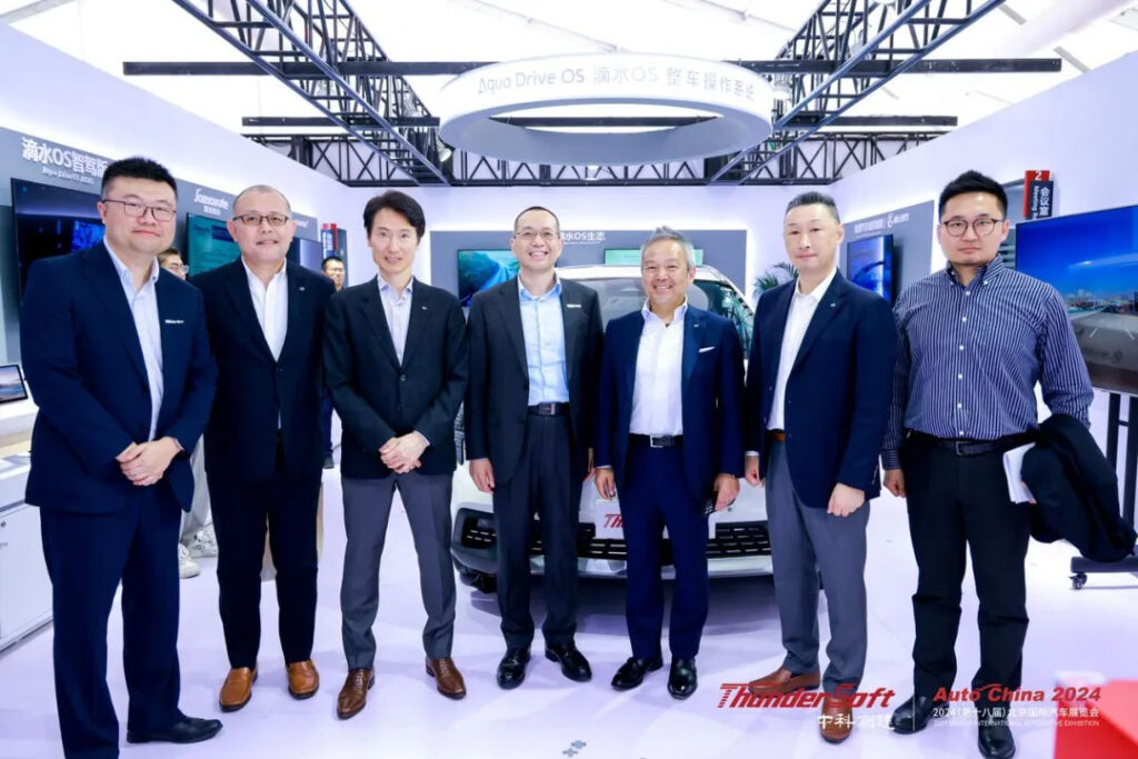 共話跨域融合新趨勢 北京車展中科創達展臺門庭若市,大咖云集插圖20 共話跨域融合新趨勢 北京車展中科創達展臺門庭若市,大咖云集插圖20