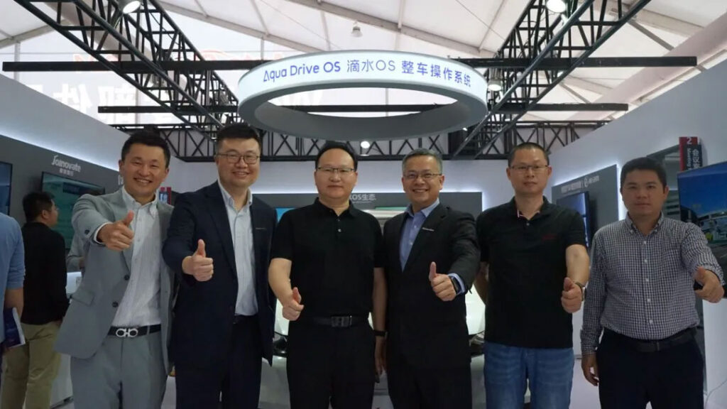 共話跨域融合新趨勢 北京車展中科創達展臺門庭若市,大咖云集插圖28 共話跨域融合新趨勢 北京車展中科創達展臺門庭若市,大咖云集插圖28