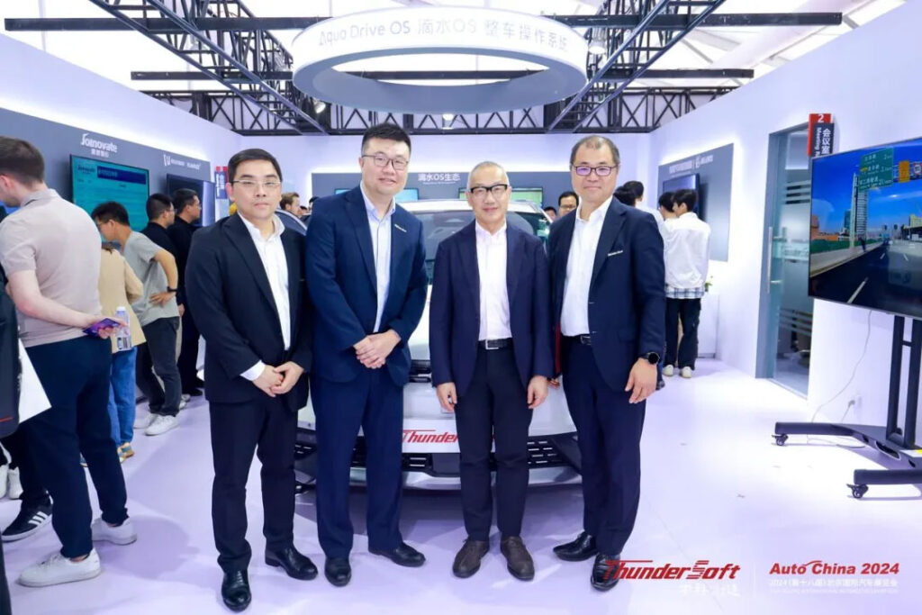 共話跨域融合新趨勢 北京車展中科創達展臺門庭若市,大咖云集插圖48 共話跨域融合新趨勢 北京車展中科創達展臺門庭若市,大咖云集插圖48