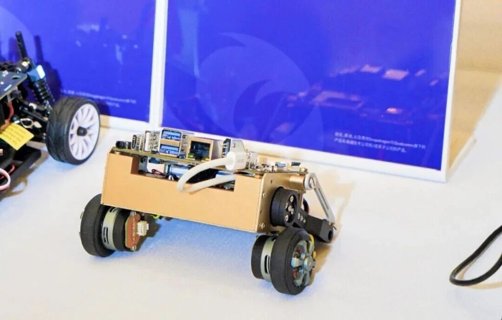 创通联达携魔方派亮相高通边缘智能开发者生态大会 双轮足机器人斩获银奖插图1 创通联达携魔方派亮相高通边缘智能开发者生态大会 双轮足机器人斩获银奖插图1