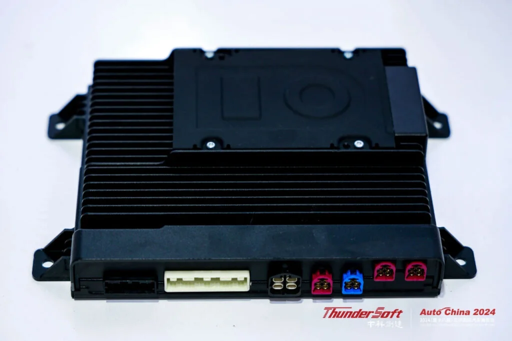 サンダーソフトが極めて高いコストパフォーマンスを誇るRazorDCX Congoを発表し、自動運転産業の高速NOAと行泊一体段階への飛躍を支援插图 サンダーソフトが極めて高いコストパフォーマンスを誇るRazorDCX Congoを発表し、自動運転産業の高速NOAと行泊一体段階への飛躍を支援插图